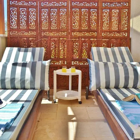Safak, Lavanta, * Kalkan